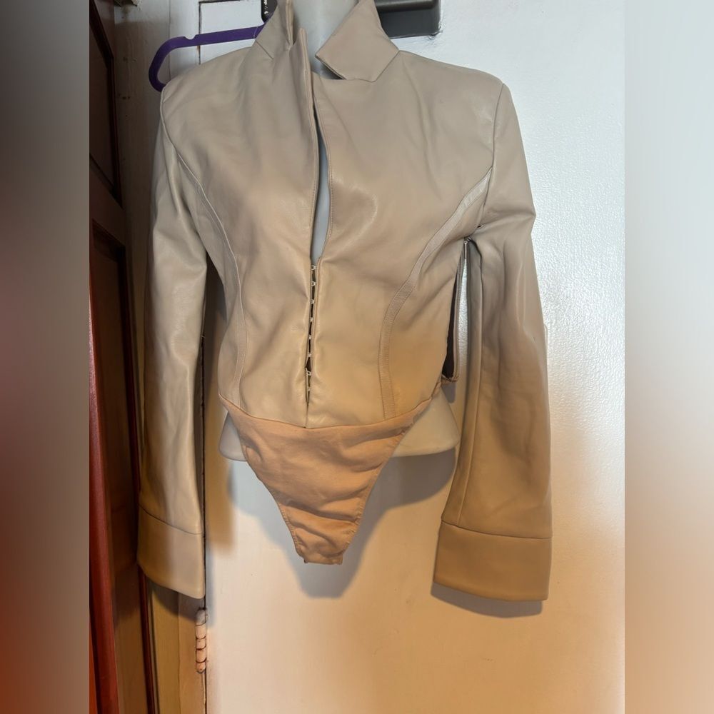 Maniere De Voir Cream Bodysuit